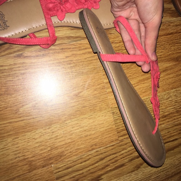 Sandals - Picture 3 of 3