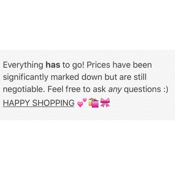 HAPPY POSHING 🎀🎀🎀🎀