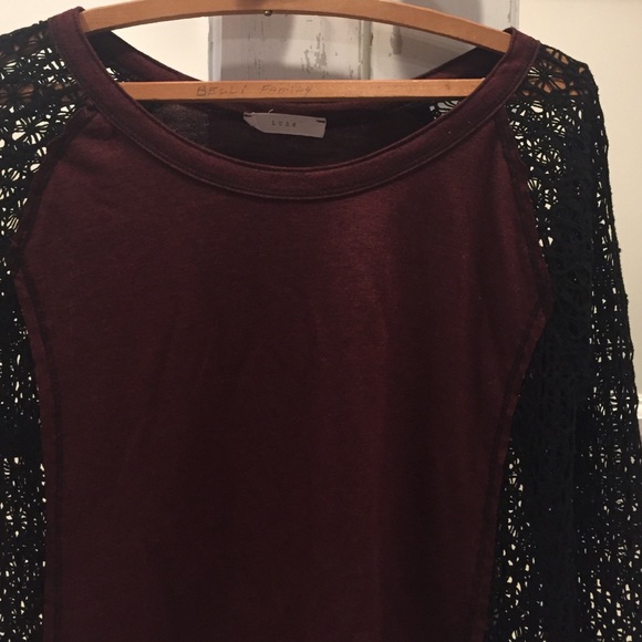 Lush Raglan Top - Picture 2 of 3