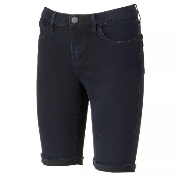NWT Rock & Republic Dark Wash Cut off Jean Shorts