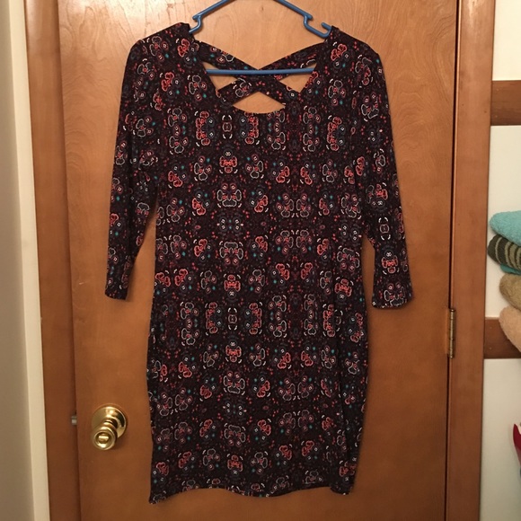 3/4 Sleeve Criss-Cross Body-Con Dress