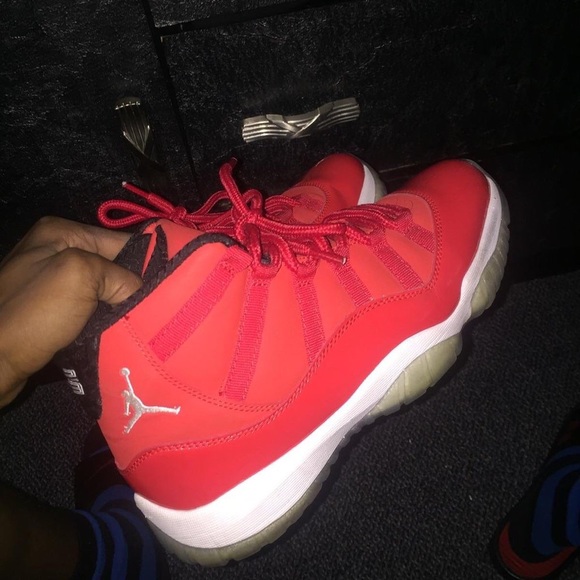Gym Red 11s