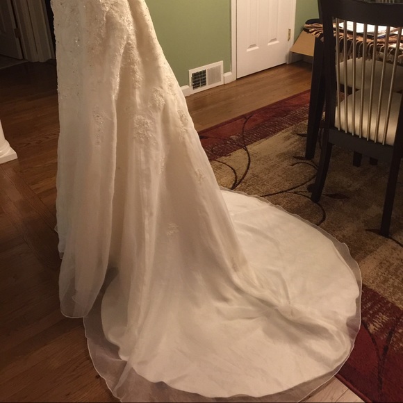 NWT Davids Bridal Beaded Lace Wedding Dress - Picture 6 of 7