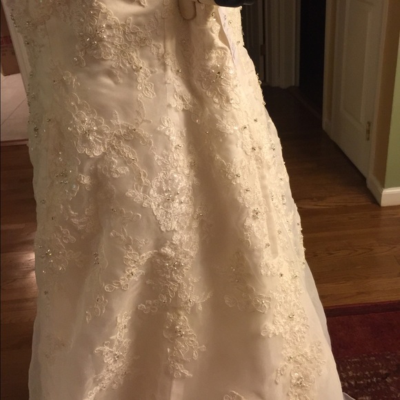 NWT Davids Bridal Beaded Lace Wedding Dress - Picture 7 of 7