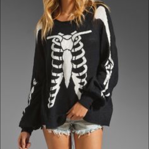 Wild fox white label skeleton sweater