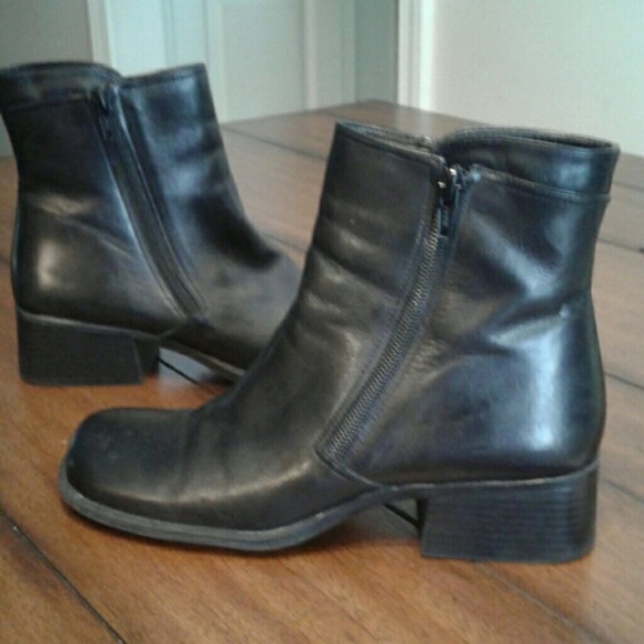 Borelli leather double zipper ankle boot