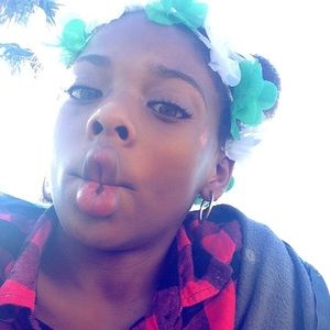 Meet your Posher, Jade