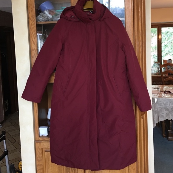 Lands End down hooded coat-like new