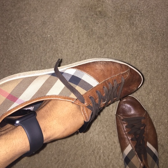 Burberry sneakers - Picture 2 of 3