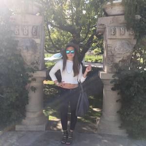 Meet your Posher, Nadia