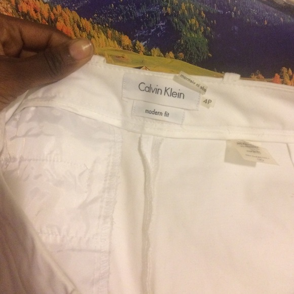 Calvin Klein - Picture 3 of 4