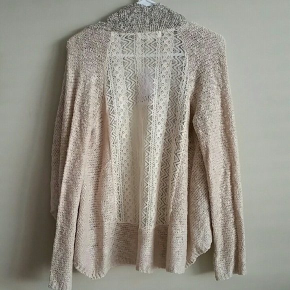 Beautiful Nwt Cardigan Size XS. - Picture 3 of 3