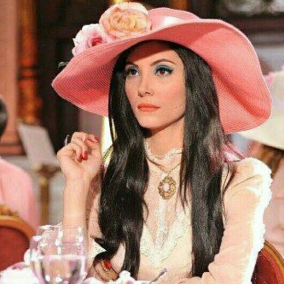 Meet your Posher, Moon