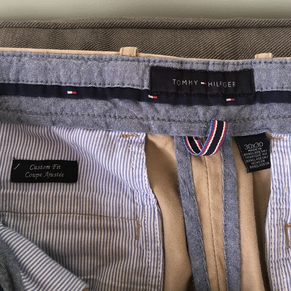 Men's Tommy Hilfiger Khaki Pants - Picture 2 of 3