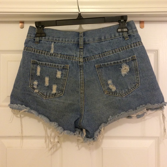 😝shredded denim shorts😜 - Picture 2 of 2