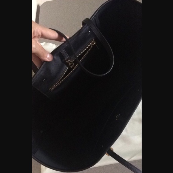 Authentic Michael Kors bag - Picture 2 of 3