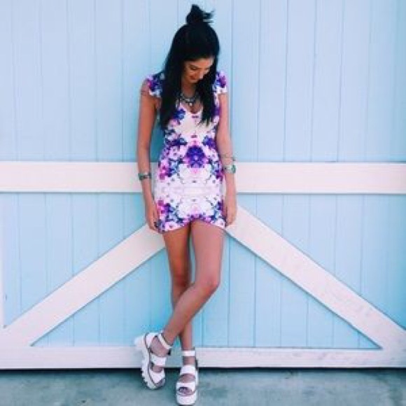 ISO LF FLORAL DRESS - Picture 2 of 2