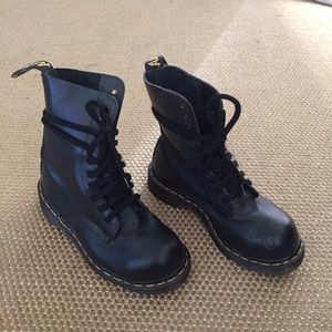 90's Vintage Steel Toe Dr. Martens boots