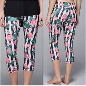 RARE Palm Play Floral Lululemon 🍋