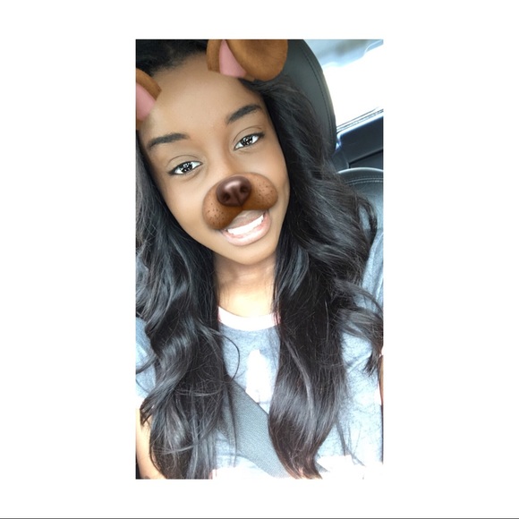 Meet your Posher, Tori - Picture 2 of 4