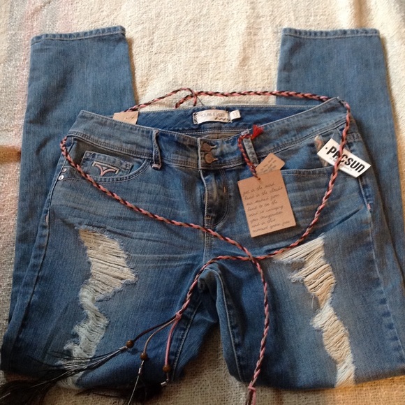 YOUNG & FADED jeans