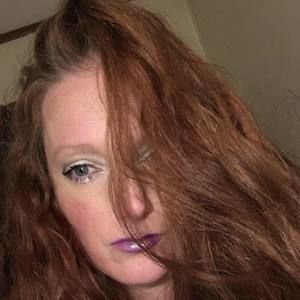 Meet your Posher, Cecilia