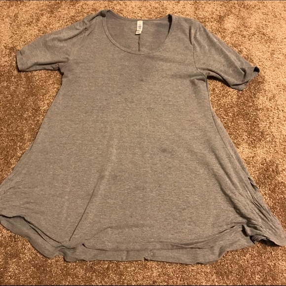 XS Lularoe Perfect Tee