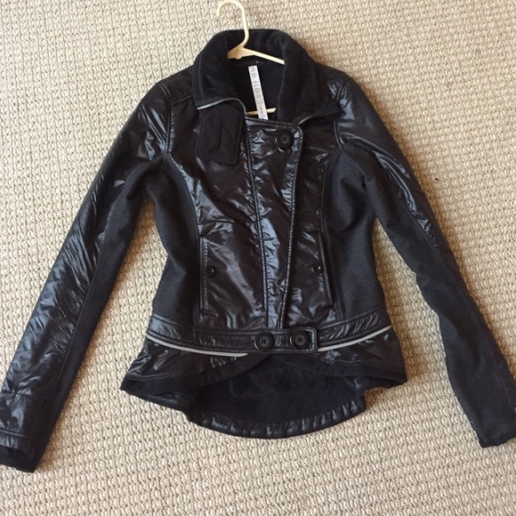Lululemon jacket