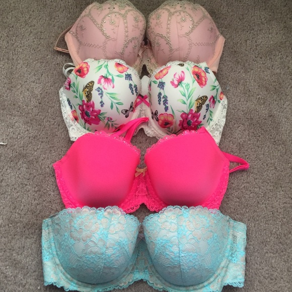 Victoria's Secret 34DD Dream Angels bras