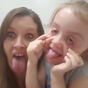 Meet your Posher, Leslie