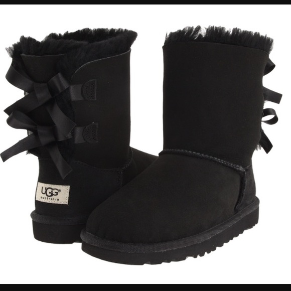 all black bailey bow uggs all black bailey bow uggs
