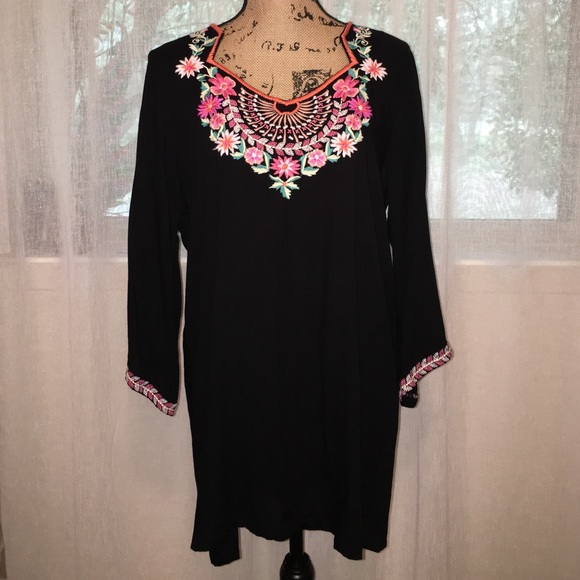 Pretty embroidered tunic