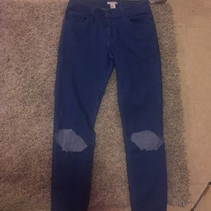 Holey forever21 skinny jeans size 27
