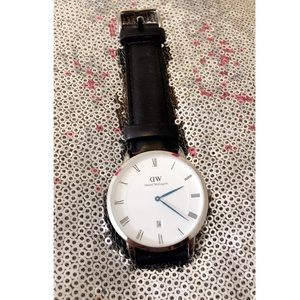 Daniel Wellington Watch in Classic Sheffield