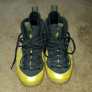 NIKE AIR FOAMPOSITE ONE