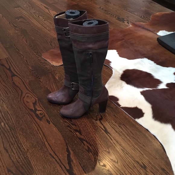 Nine West army green/brown leather tall boots 9