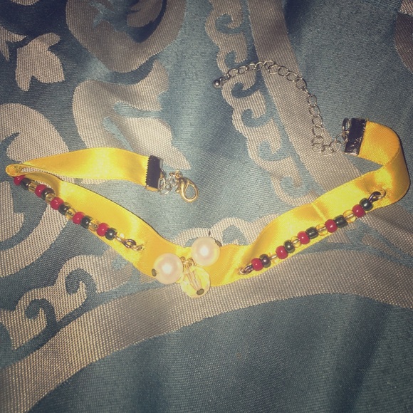 Yellow 'Jamaican Me Crazy' Choker 💛💚❤️✨ - Picture 1 of 4