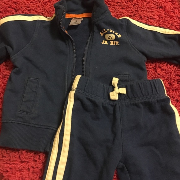 Carters jogging suit👕 - Picture 1 of 4