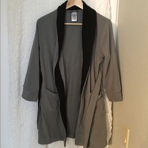 Boys gray robe. Great shape