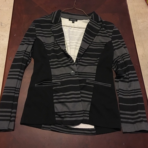 Blazer never worn. Only tried on