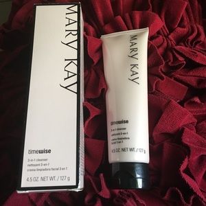 Mary Kay 3in1 cleanser