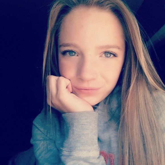 Meet your Posher, Kylee - Picture 1 of 1