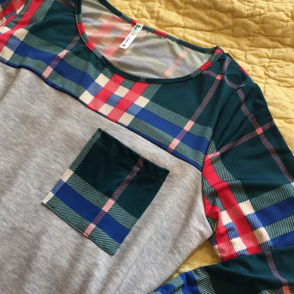 Plaid Pocket Tee - Picture 5 of 6