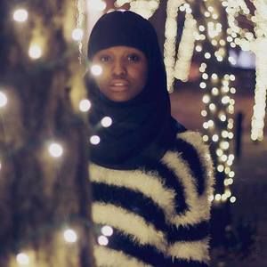 Meet your Posher, Chanel