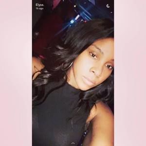 Meet your Posher, Elyse