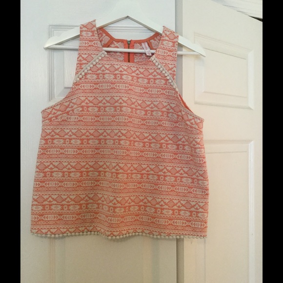 *SOLD*coral/ creme structured top