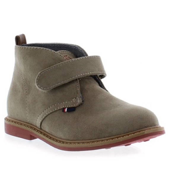 Tommy Hilfiger Other - Tommy Hilfiger Toddle/Liitle Boys' 'Michael V'