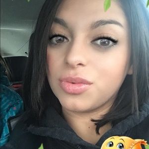 Meet your Posher, Lucy