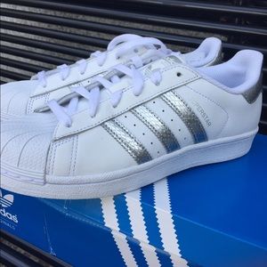 Superstar Adidas Sneakers