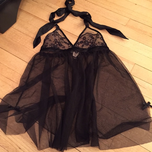 VS Satin and Lace Babydoll! - Picture 2 of 2